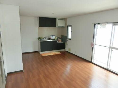 居室・リビング　ゆったりとした広さ！12.3帖のリビングです♪（同仕様画像）