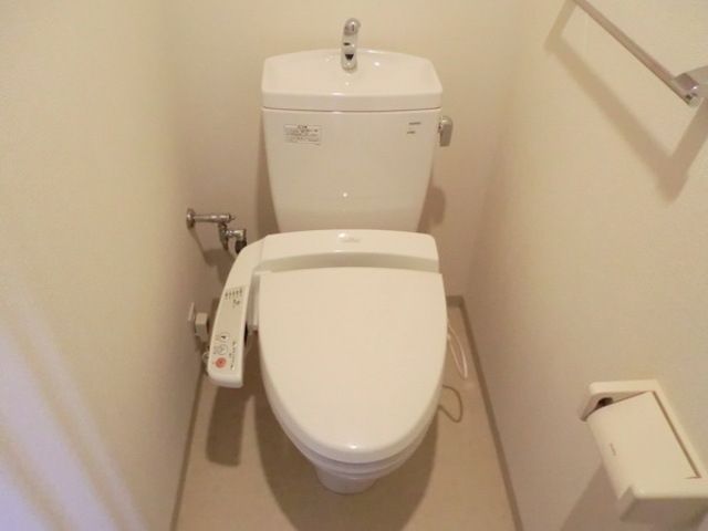 トイレ　★トイレはウォシュレット付き★