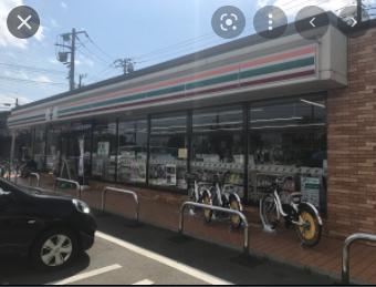 コンビニ　セブンイレブン 東浦和7丁目店（コンビニ）まで758m