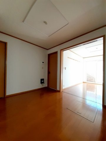 居室・リビング　居間です