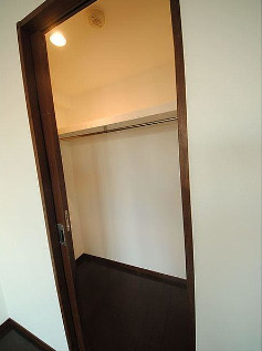 収納　※別部屋の参考写真です。