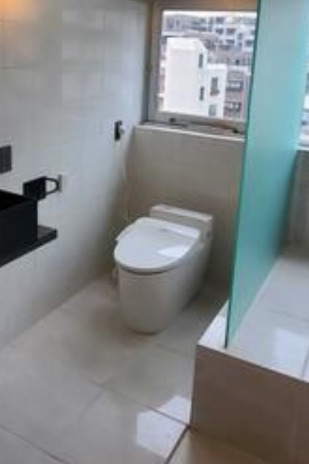 トイレ　清潔感のあるトイレです