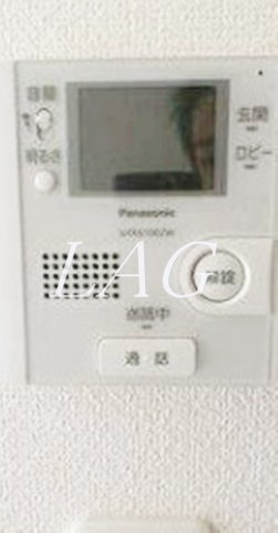 その他部屋・スペース　モニター付きインターホンです。