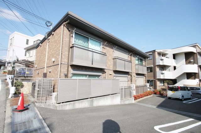 建物外観　外観は落ち着いています