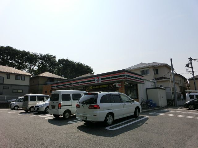 コンビニ　セブンイレブン（コンビニ）まで800m