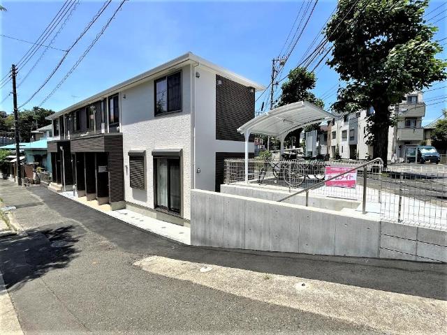 エントランス　外観写真（昼）