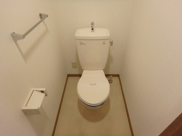 トイレ　現況と変わっている場合がございます。