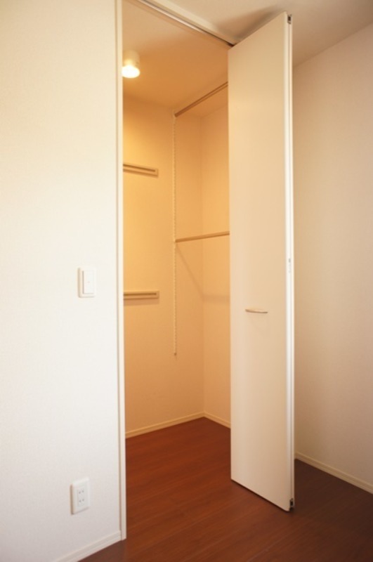 収納　図面と現状に相違がある場合には現状を優先