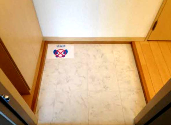 玄関　※イメージ　反転タイプのお部屋の写真