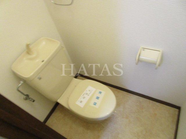トイレ　同物件別部屋です。