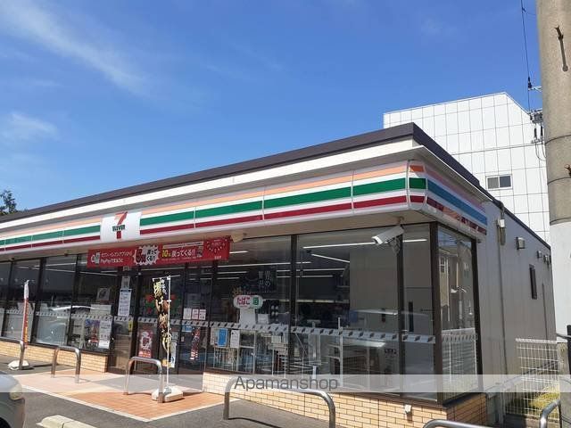 コンビニ　セブンイレブン様（コンビニ）まで384m