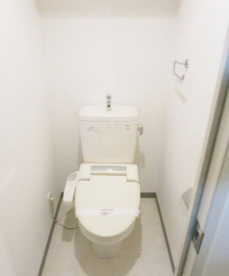 トイレ　※同仕様写真含む