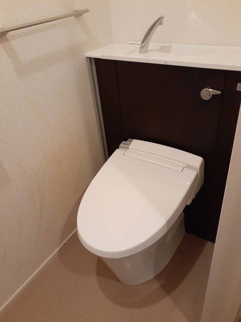 トイレ　シンプルなトイレ！
