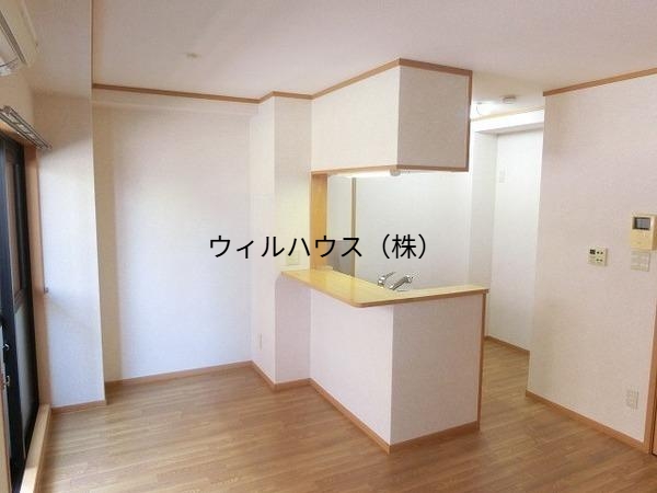 居室・リビング　人気のカウンターキッチン！
