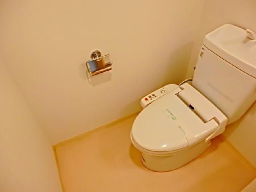 トイレ　別部屋参考画像です