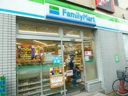 コンビニ　ファミリーマート 三ノ輪店（コンビニ）まで204m