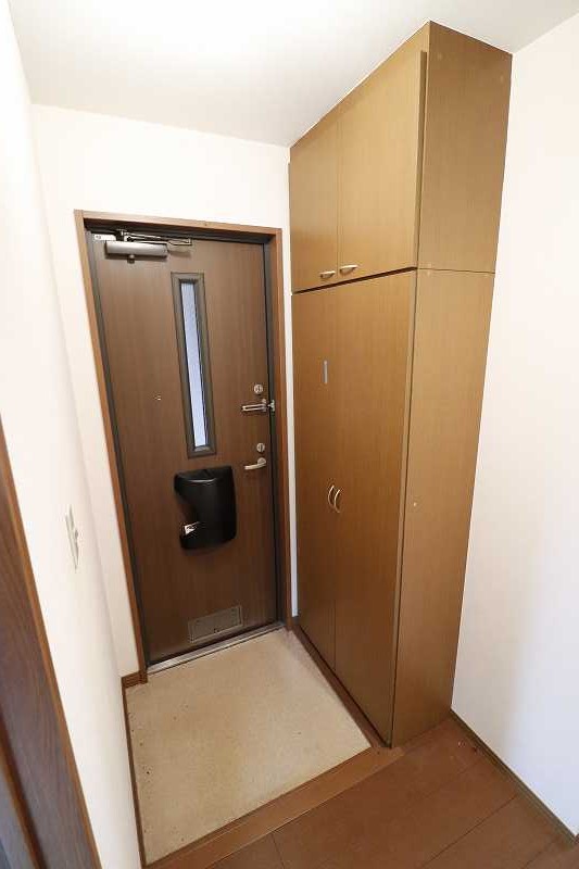 玄関　※同物件、別部屋になります。