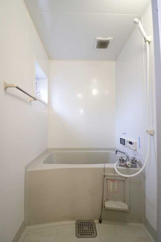 バス・シャワールーム　※同物件、別部屋になります。