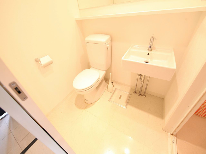 トイレ　トイレ（お風呂トイレ別）温水洗浄暖房便座取り付け可