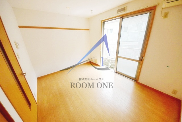 居室・リビング　洋室のお部屋です。