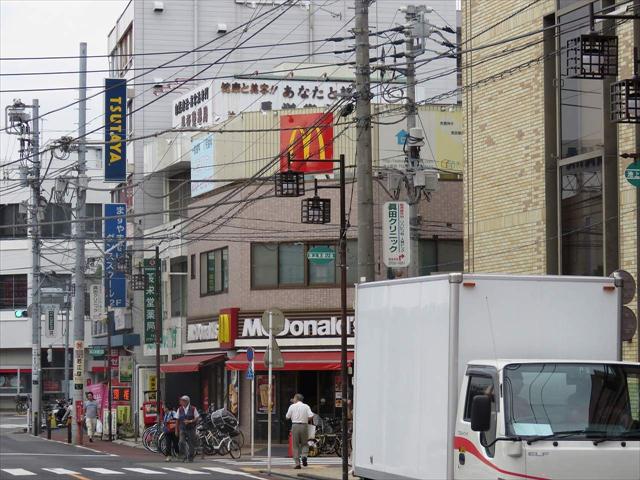 飲食店　マクドナルド（飲食店）まで800m