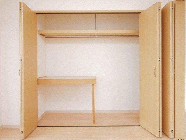 収納　※写真は別号室です。