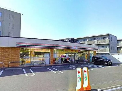 コンビニ　セブンイレブン横浜鴨居5丁目店（コンビニ）まで448m