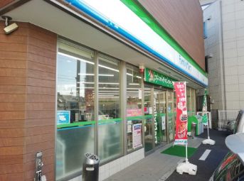 コンビニ　ファミリーマート八広六丁目店（コンビニ）まで539m