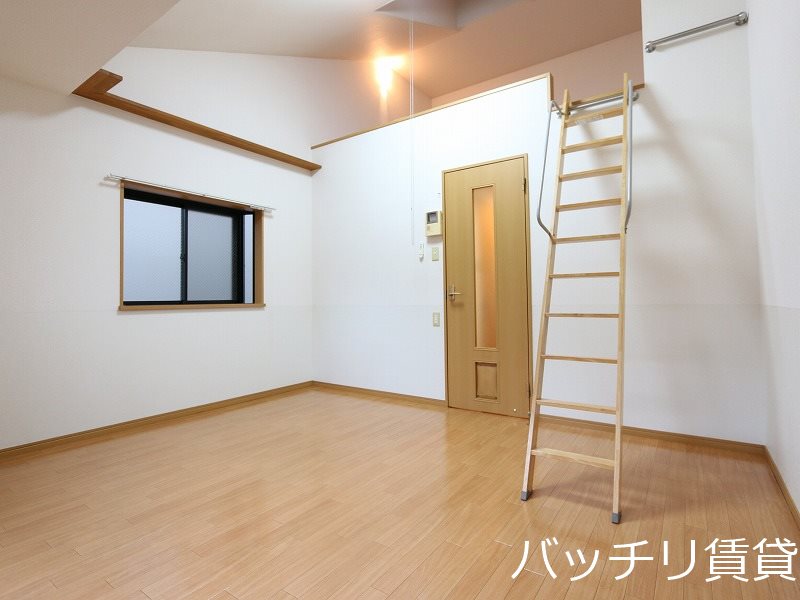 居室・リビング　同シリーズの別のお部屋。現況を優先します。