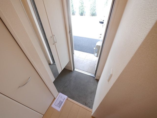 玄関　★お問い合わせはタウンハウジングまで★