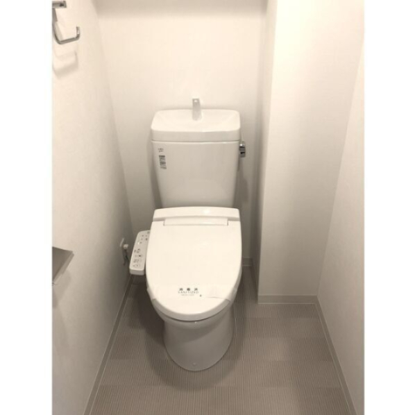 トイレ　別部屋参考写真
