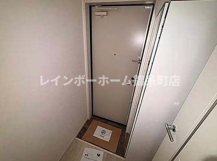 玄関　※参考写真となります。