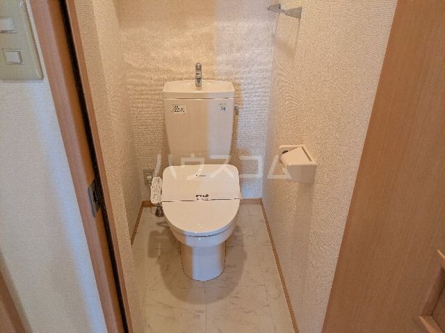 ローズコートB棟のトイレ写真