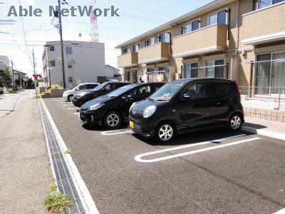 駐車場　駐車場