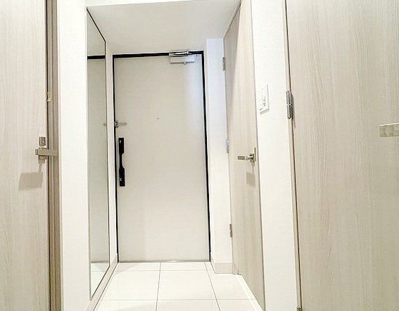 玄関　明るい玄関です