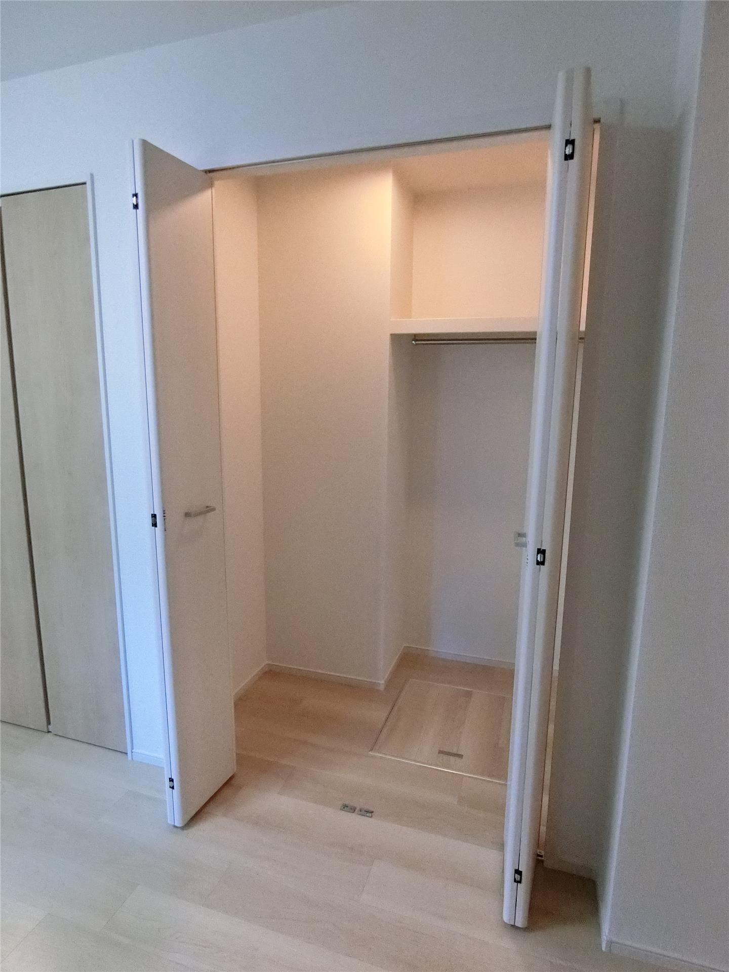 収納　洋服やカバンの収納に便利なクローゼット♪