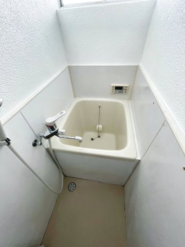 バス・シャワールーム　お風呂で日々の疲れを落としましょう
