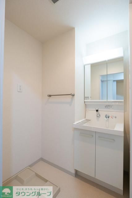 洗面設備　※写真は同タイプ住戸です。