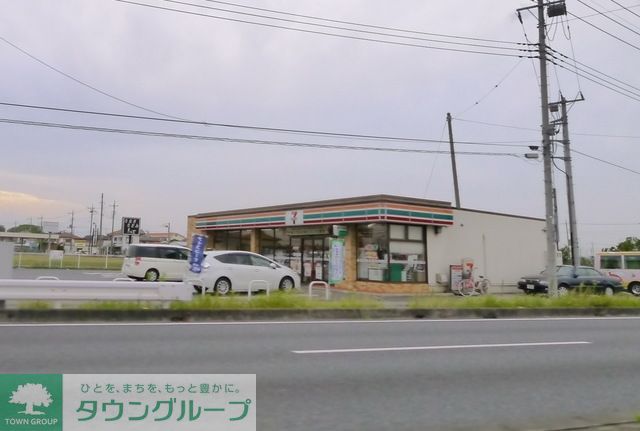 コンビニ　セブンイレブン川島伊草店（コンビニ）まで760m