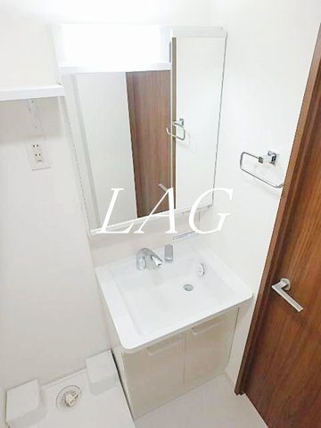 洗面設備　洗面台です。