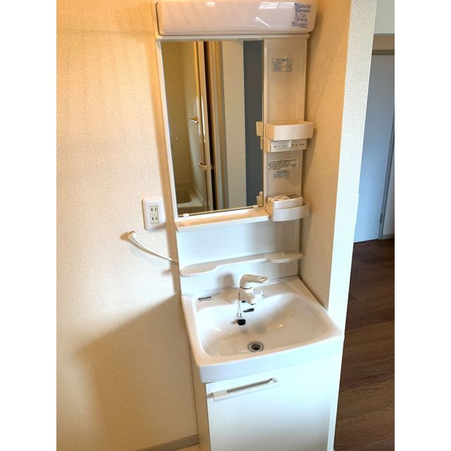 洗面設備　＊部屋参照，現状優先