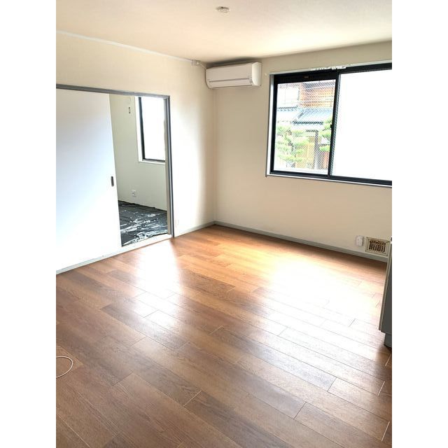 居室・リビング　＊部屋参照，現状優先