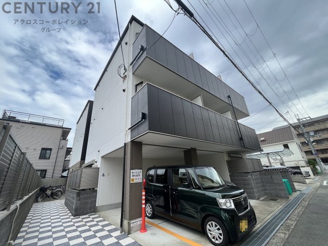 建物外観　モニター付きオートロック完備で安心です！
