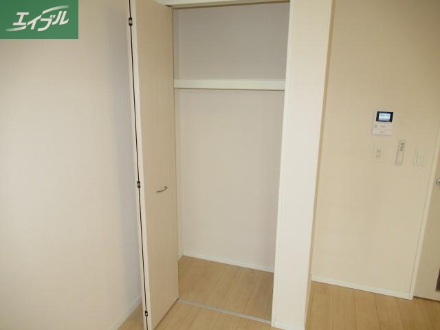 収納　リビングクローゼット