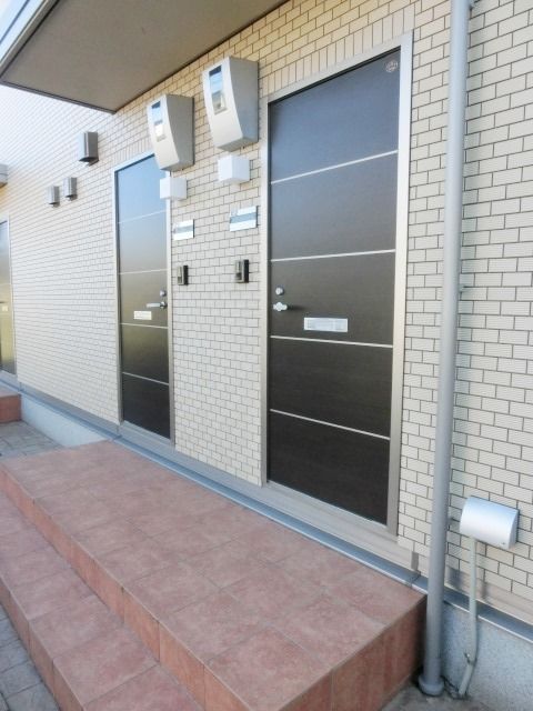エントランス　玄関へのアプローチ
