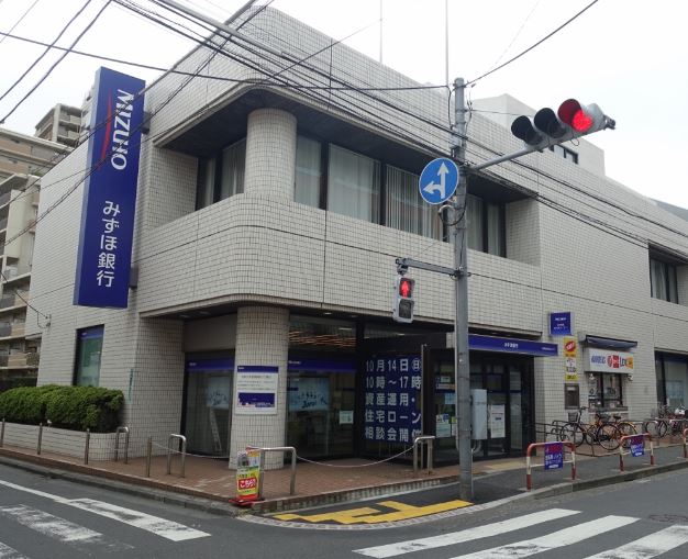 銀行　（株）みずほ銀行 羽田支店（銀行）まで204m