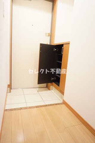 玄関　【ＬＳ西松江城マンション】