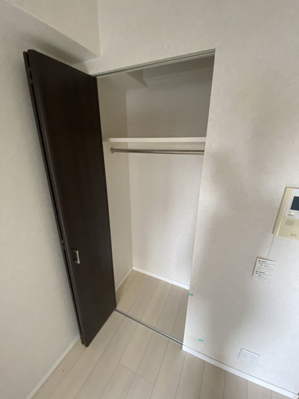 収納　高さのあるクローゼツトです。