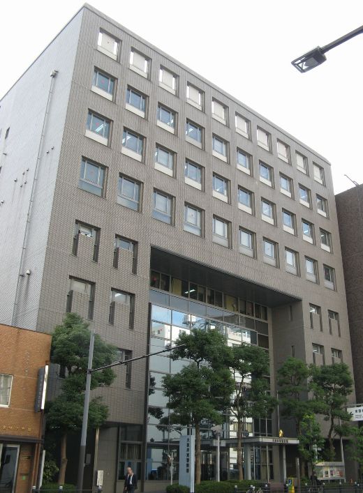 警察署・交番　東警察署（警察署・交番）まで400m