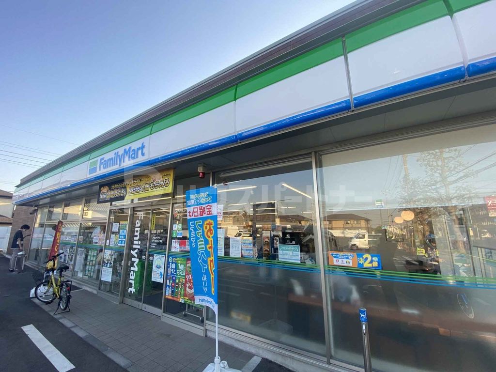 コンビニ　ファミリーマート松戸六高台九丁目店（コンビニ）まで480m